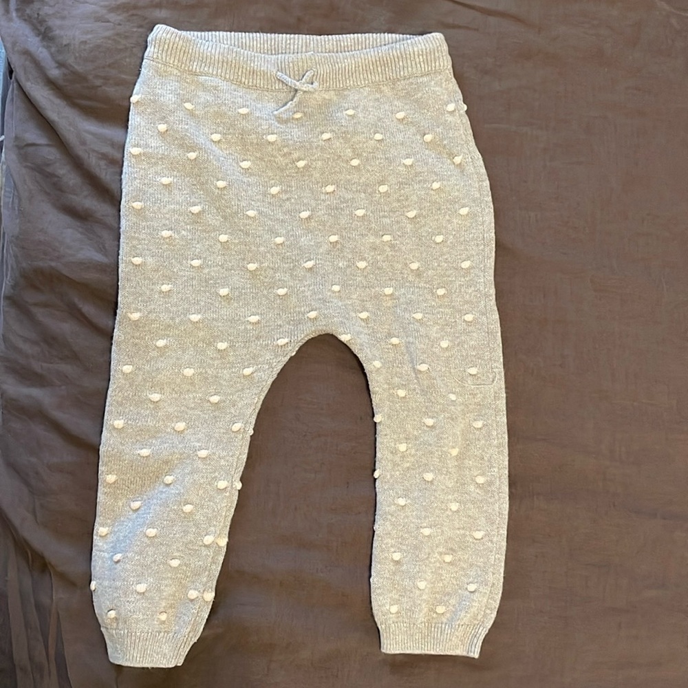 Soft and cozy sweater joggers from H&M